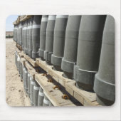 Rijen van munitie worden gestapeld en voorgevuld muismat (Voorkant)