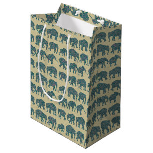 Rijen van Paisley Olifanten op Beige Medium Gift B Cadeauzakje
