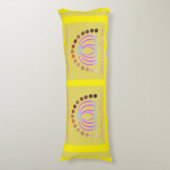 Rijkelijk op tinten van een prinses make-up regenb lichaamskussen (Voorkant Verticaal)