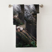 Rijkswintersnuffeluil (monogram) bad handdoek (Insitu)