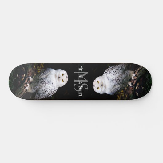 Rijkswintersnuffeluil (monogram) persoonlijk skateboard (Horizontaal)