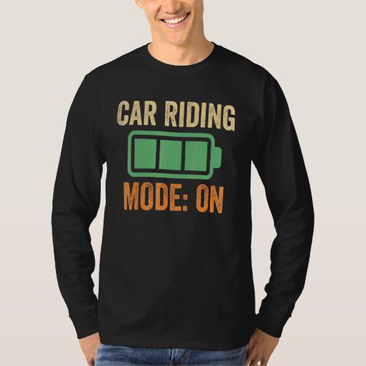 Rijmodus auto op batterijontwerp t-shirt (Voorkant)