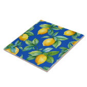 Rijpe gele citroenen en bladeren op Royal Tegeltje (Zijkant)