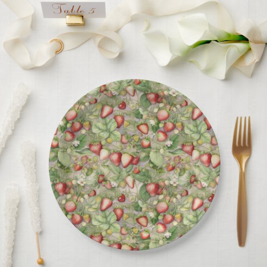 rijpveld, rode aardbeien papieren bordje (Huwelijk)