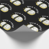 Rijst en schijn Funny Sushi Pun Dark BG Cadeaupapier (Hoek)