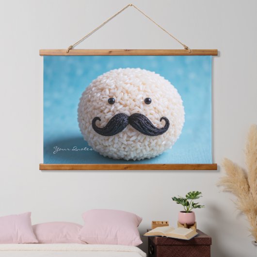 Rijstbal met Snor Hangend Wandkleed (Slaapkamer)