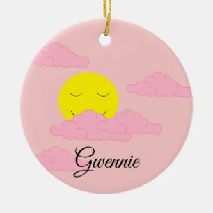Rijzende zon met gezwollen wolken: wazig, roze keramisch ornament