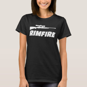 Rimfire 22LR-riffel gebruikt bij het rolbereik en  T-shirt