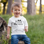 Ring Bearer Bow Stropdas Wedding T-shirt<br><div class="desc">Zwart boog stropdas met ringdrager bewoording en naam personalisatie</div>