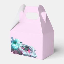 ringen met witte rozenbladen bedankdoosjes