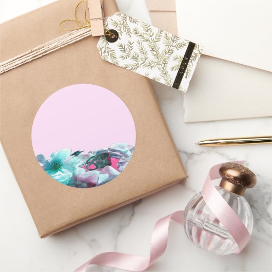 ringen met witte rozenbladen ronde sticker (Geschenken)