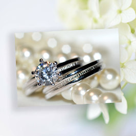 Rings en White Pearls Wedding Invitation Kaart