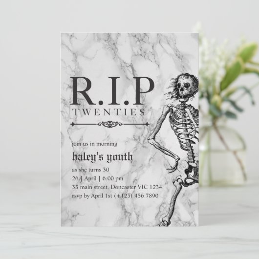 RIP 20s Twenties Grappige schedel begrafenis 30e v Kaart (Staand voorkant)