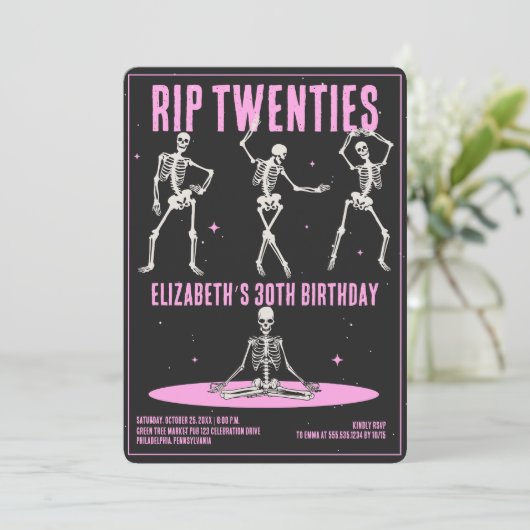 RIP 20s Zwart Roze Grappige Schedel 30e Verjaardag Kaart (Staand voorkant)