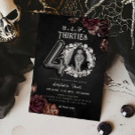 RIP 30s 40th Verjaardag Dood aan mijn Jeugd Foto Kaart<br><div class="desc">Vier de grote 4-0 met een vleugje humor met behulp van onze RIP 30s 40th Birthday Death to My Youth Photo Invitation. Deze unieke uitnodiging is voorzien van speelse bloemige accenten en een aanpasbare foto, perfect voor een "begrafenis" van je dertigers. Eenvoudig te bewerken, u kunt het personaliseren met al...</div>