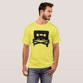 RIP Cassettebandje Skull & Crossbones Funny Tshirt (Voorkant volledig)