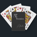 RIP naar mijn 20s 30th Birthday Gepersonaliseerd Pokerkaarten<br><div class="desc">Dit is een modern, 30e verjaardag, Halloween volwassen feest ontwerp. Dit eenvoudige RIP 20s-ontwerp is in klassiek zwart-wit met stijlvolle typografie. De sjabloon is ingesteld voor u om eenvoudig jouw namen toe te voegen met behulp van het personaliseren van dit tekstvak. Perfect voor een cool en leuk, Halloween-thema, 30e verjaardagsfeest...</div>