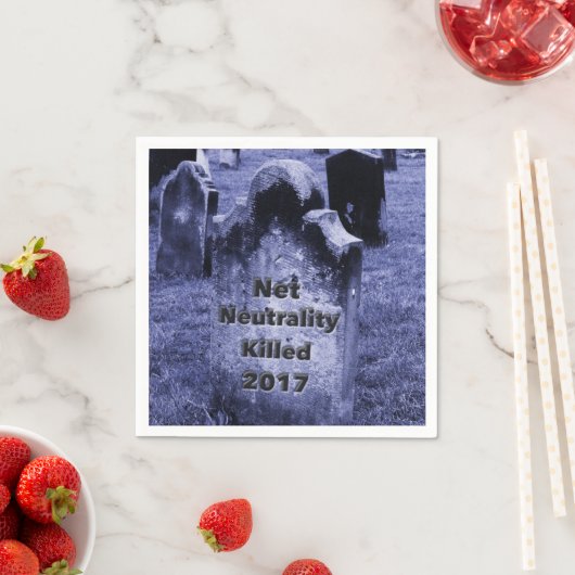 RIP Net Neutrality Gravestone Servetten (Insitu)