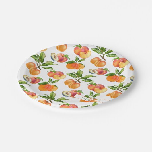 Ripe perziken, abrikozen en pompelmoezen papieren bordje (Gekanteld)