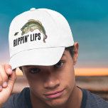 Rippin' Lips Largemouth Bass Vist Trucker Hat Trucker Pet<br><div class="desc">Largemouth bass springt voor het vissen op aas met de tekst "Rippin' Lips". Ideaal voor de baars visser!</div>