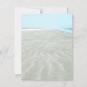 Rippled Sand Aqua Water Foto Modern Beach Wedding RSVP Kaartje (Achterkant)
