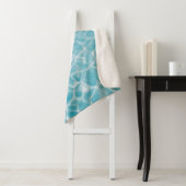 Rippling crystal blue water sherpa deken (In situ)