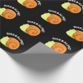 Rise and Slime Funny Snail Pun Dark BG Cadeaupapier (Hoek)