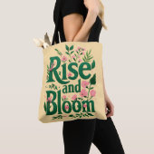 Rise & Bloom – Botanische Serif Canvas tas (Dichtbij)