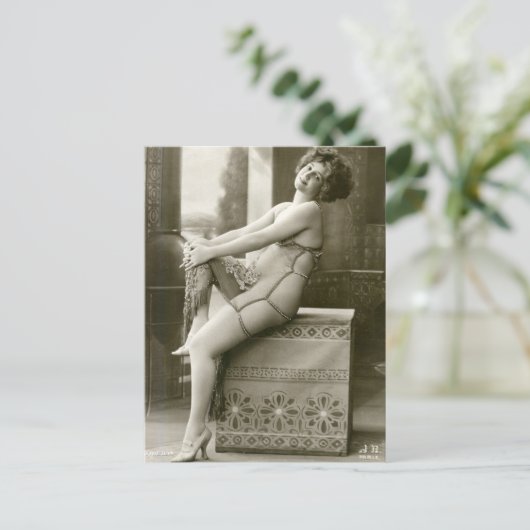 Risque frans foto briefkaart (Staand voorkant)