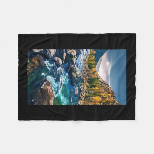 River and Mountains Schilderachtig foto Fleece Deken (Voorkant (Horizontaal))