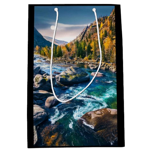 River and Mountains Schilderachtig foto Medium Cadeauzakje (Voorkant)