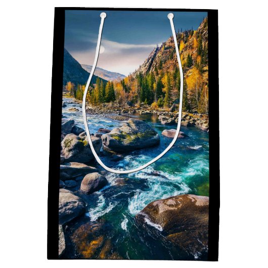 River and Mountains Schilderachtig foto Medium Cadeauzakje (Achterkant)