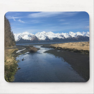 River, Ocean & Snow-Capped Mountains Muismat