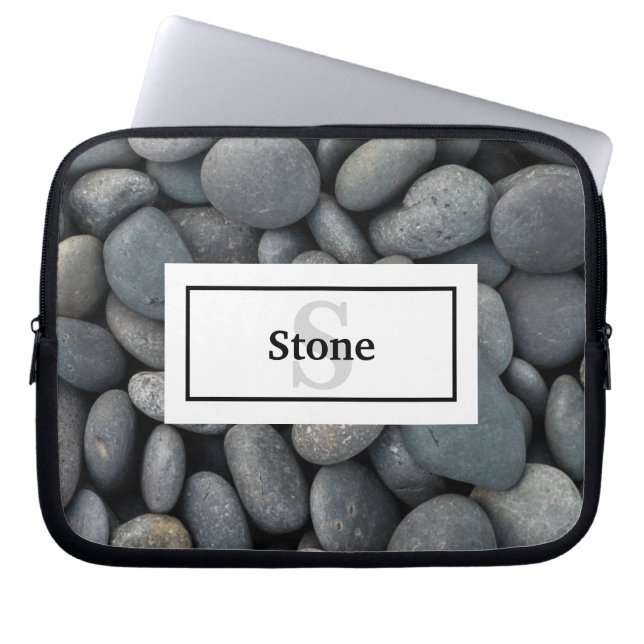 River Rock stapel met naam en monogram Laptop Sleeve (Voorkant)