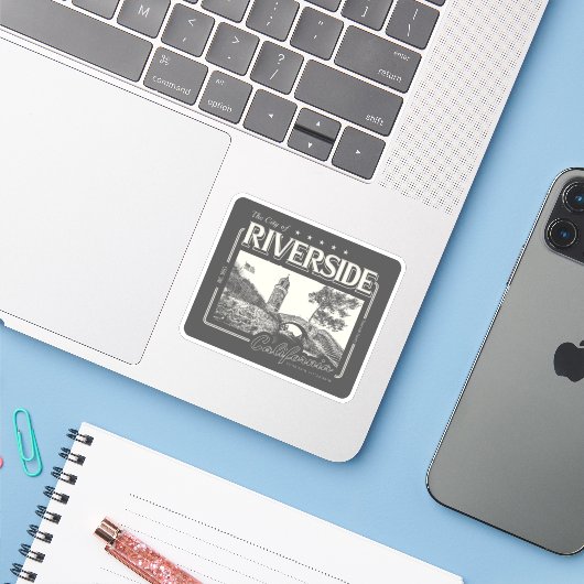 RIVERSIDE CALIFORNIA  - MOUNT RUBIDOUX STICKER (Laptop met iPhone)