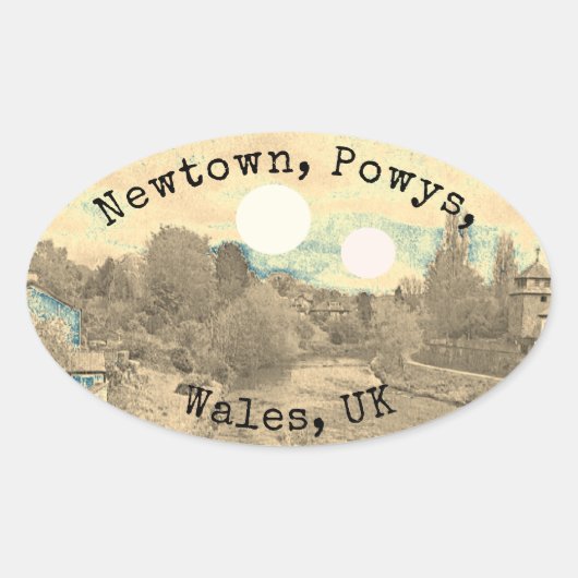 Rivier in Newtown, Powys, Wales met Beide Zonnen Ovale Sticker (Voorkant)