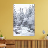 Rivier stroomt door besneeuwd winterbos Mojstrana Canvas Afdruk (Insitu (Woonkamer))