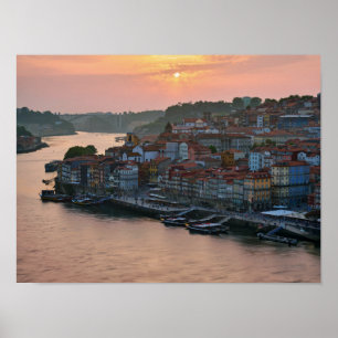 Rivierzonsondergang in Porto Portugal Poster