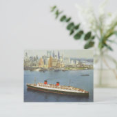 RMS Queen Elizabeth Sailing New York Harbour Briefkaart (Staand voorkant)