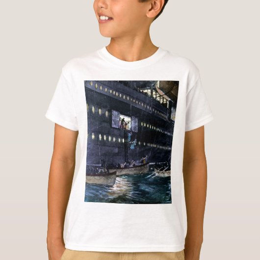 RMS Titanic Escape aan de Lifeboten. T-shirt (Voorkant)
