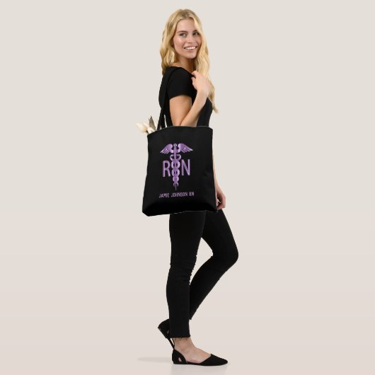 RN verpleegster - Paars en zwart Tote Bag (Op model)