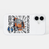 Road Legends: Semi's Roar! iPhone 16 Hoesje (Achterkant horizontaal)