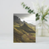 Road naar het opstijgen van de Quiraing op het eil Briefkaart (Staand voorkant)