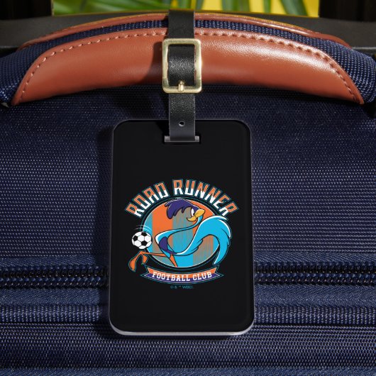 ROAD RUNNER™ Voetbalclub Logo Bagagelabel (Voorkant Insitu 2)