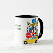 Road Signs and Yellow Automobile Mok (Voorkant rechts)