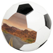 Road trip zonsondergang voetbal (Drie kwart)