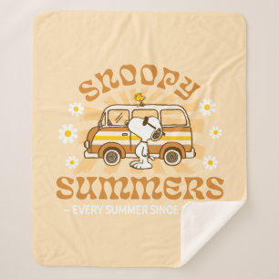road trippin   Pinda's Snoopy Summers Sherpa Deken