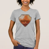 Road Trips en Shenanigans woestijn badge T-Shirt (Voorkant)