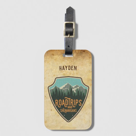Road Trips & Shenanigans Outdoor Patch Bagagelabel (Voorkant (verticaal))
