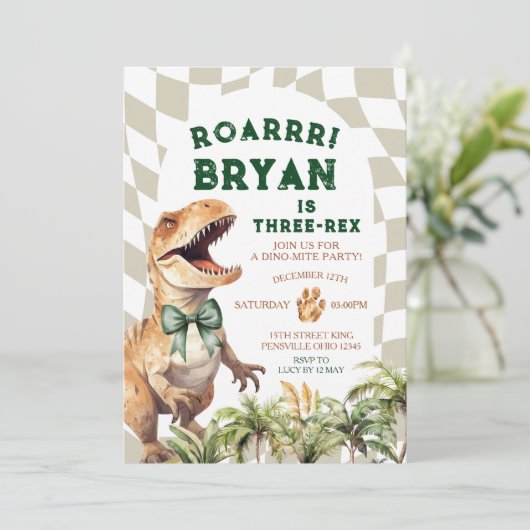 Roar Dinosaurus Met Boog  Waterverf Verjaardag Kaart (Staand voorkant)